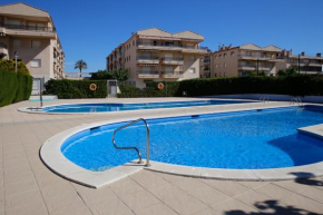 AT058 Comunidad con 2 piscinas, a 5 min a pie de la playa